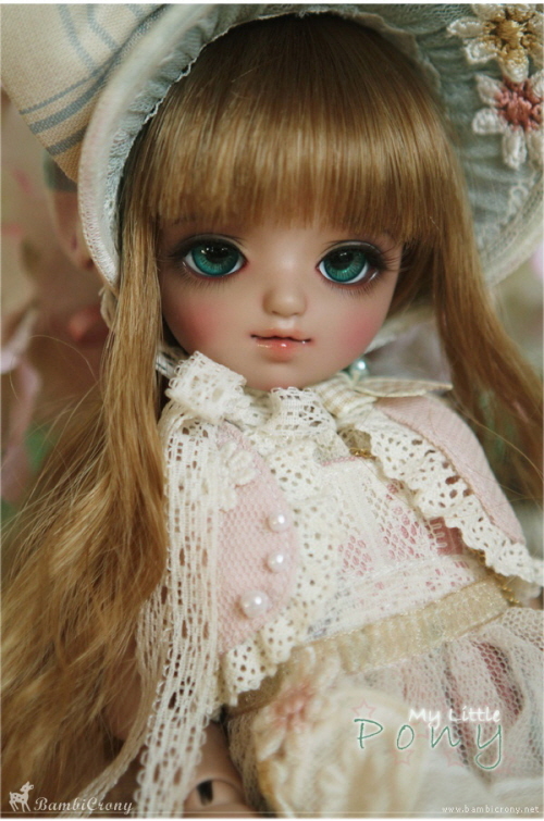 doll photo