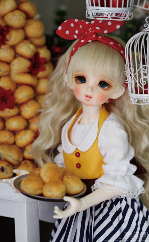 doll photo