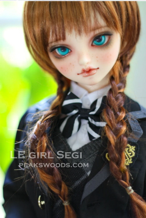doll photo