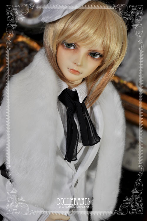 doll photo