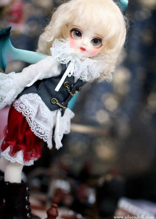 doll photo