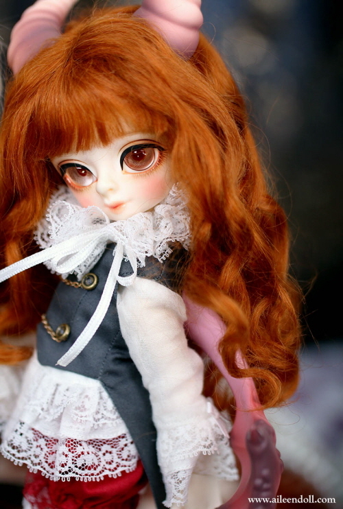 doll photo